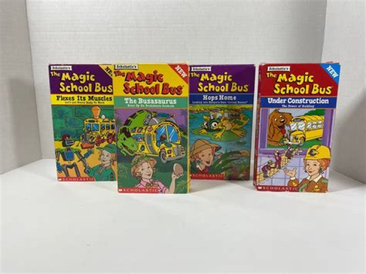 Lily Tomlin Struggled To Convince Kids That She Was The Magic School Bus' Ms. Frizzle