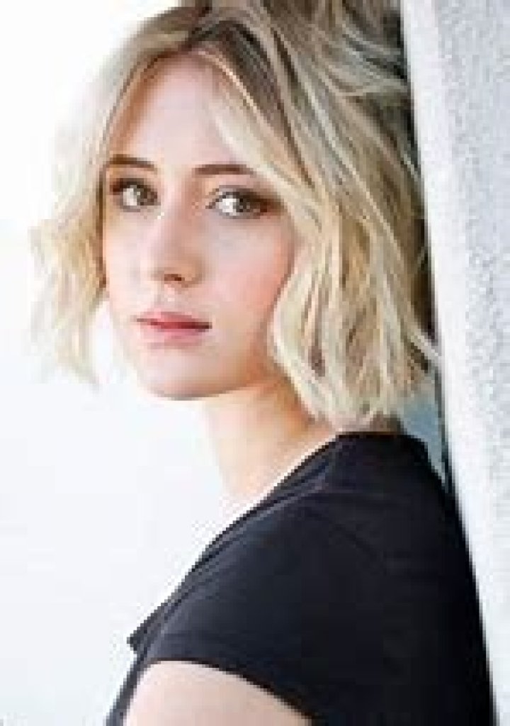 Lizze Broadway: Wiki, Bio, Age, Height, Movies, Boyfriend, Family, Nationality