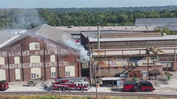 Local hair salon praises Moline fire department