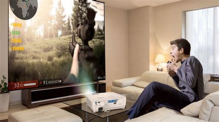 Long Throw vs. Short Throw: Which Projector Should You Buy?