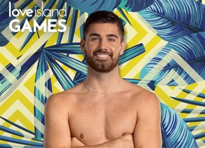 Love Island's Scott van-der-Sluis dumped from USA villa