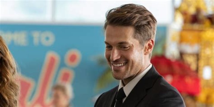 Lucas Bravo Rose To Fame After He Got His Role In A Iconic Comedy Series “Emily in Paris”