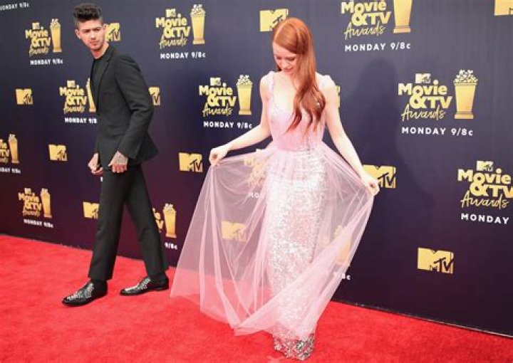 Madelaine Petsch Had A Wardrobe Malfunction At The MTV Video & TV Awards, But Her 'Riverdale' Co-Star Saved The Day