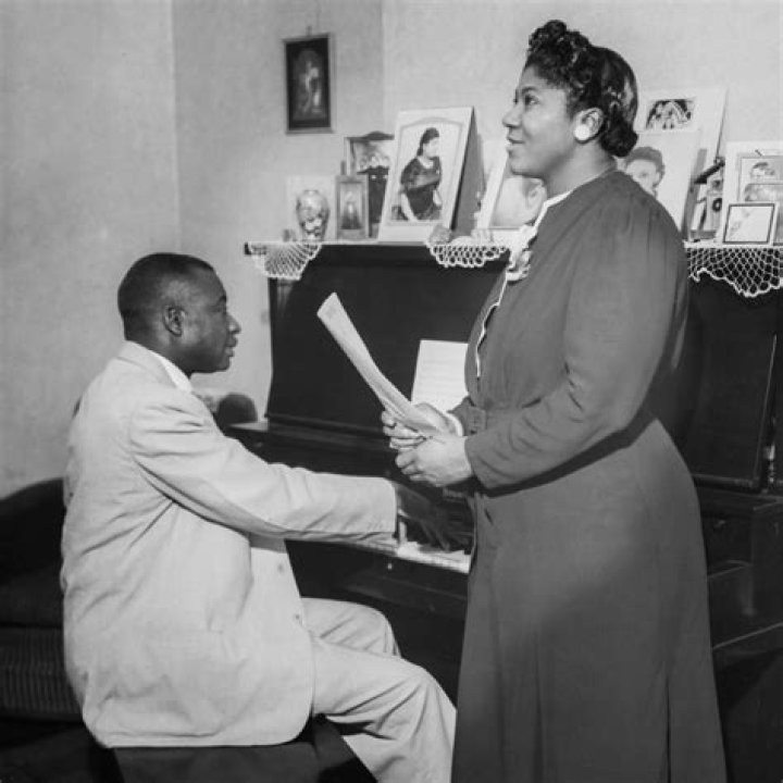 Mahalia Jackson and Isaac Hockenhull | Married Divorced Children Ex