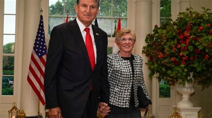 Man fleeing police caused crash that injured Gayle Manchin, authorities say