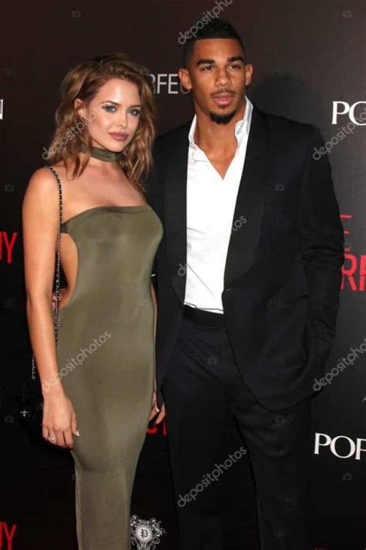 Mara Teigen: Wiki, Bio, Age, Height, Pregnancy, Husband, Kids, Net Worth