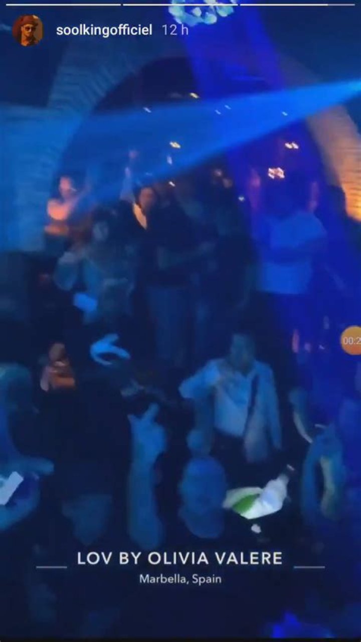 Marbella nightclub closed by cops after they found hundreds of people had snuck in with absolutely no social distancing