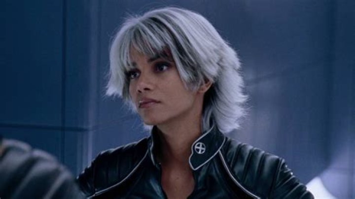 MCU Fans Are Eagerly Anticipating A Halle Berry Cameo In Deadpool 3 After Her Storm-Y New Photo