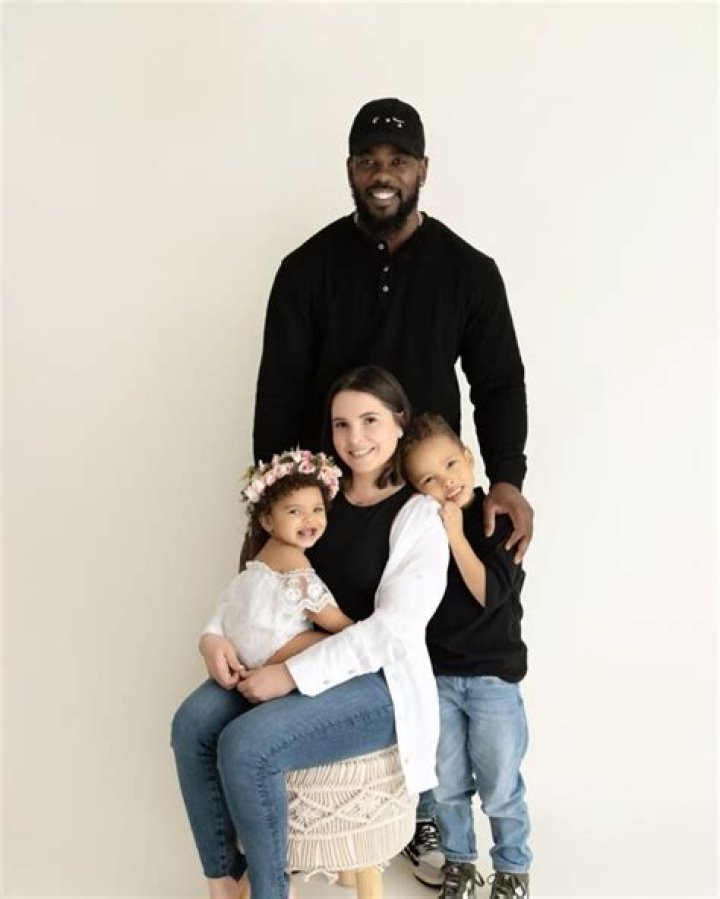 Meet Adolis Garcia Wife Yama Gonzalez: Married Life And Kids