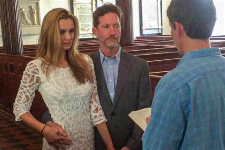 Meet Evathefreakindiva Parents Doug Benefield And Renee Benefield, What Happened To Her Father? Murder Case Details