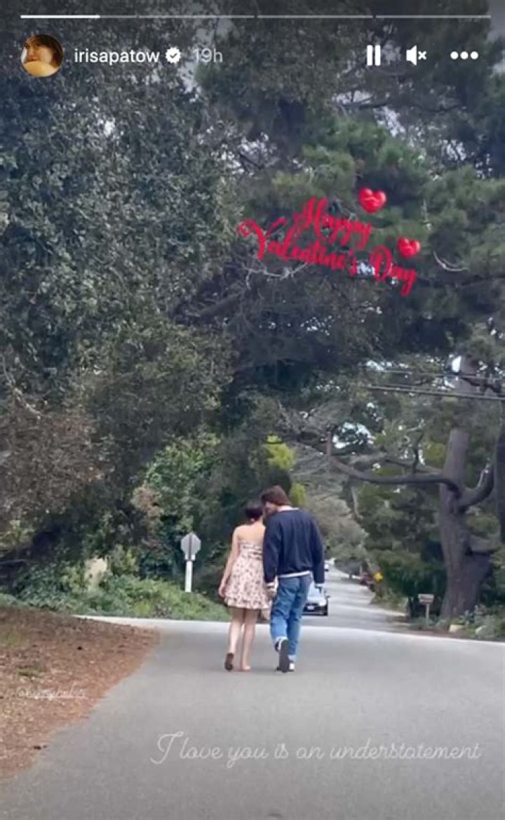 Meet Iris Apatow as Ryder Robinson makes his romance Insta official