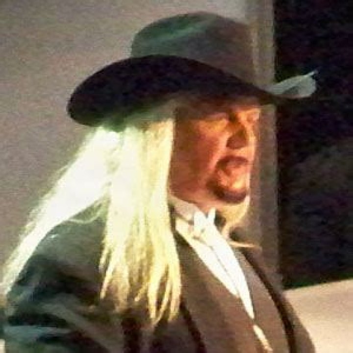 
Michael Hayes
Net Worth
