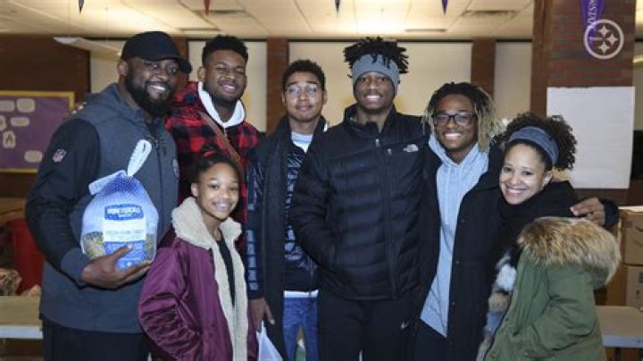 Mike Tomlin Family: Siblings, Spouse, Parents & More