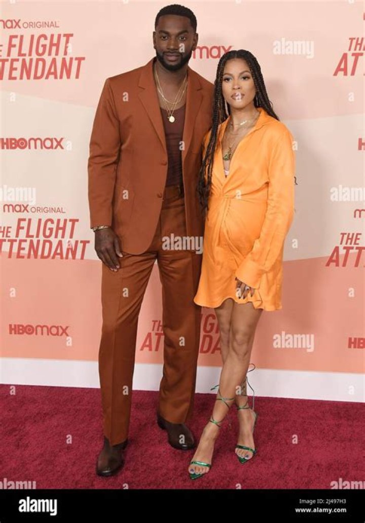 
Mo McRae Wife, Age, Bio, Height, Net Worth & Girlfriend