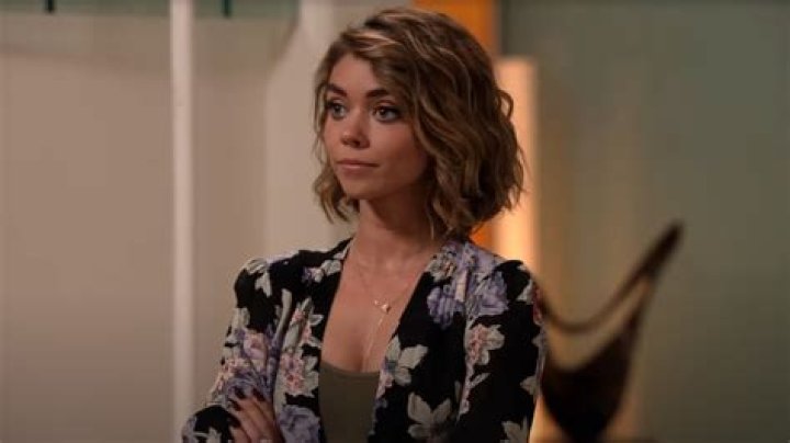 Modern Family Fans Had A Picture Perfect Ending For Haley In Mind