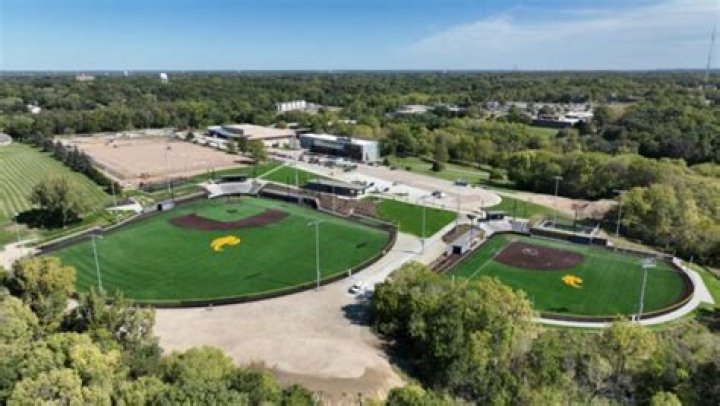 Moline baseball shuts out Plainfield Central 5-0