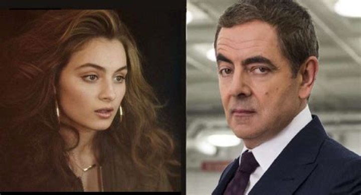 [Mr Bean] Rowan Atkinsonen alaba, Lily Sastry | Biografia, adina, mutil-laguna eta ondare garbia, izen osoa.