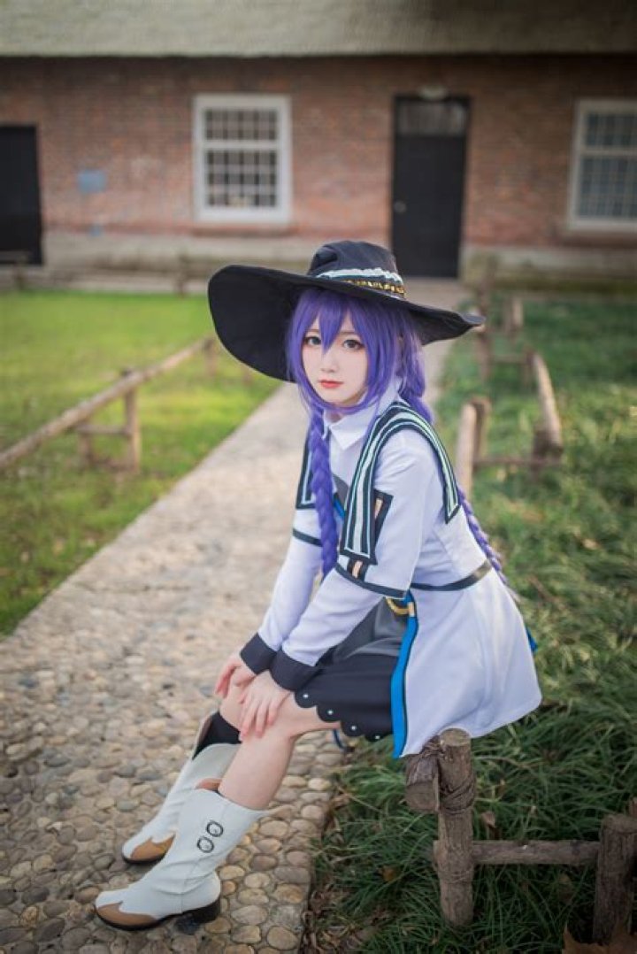 Mushoku Tensei Cosplay Shows Love to Eris' Mother