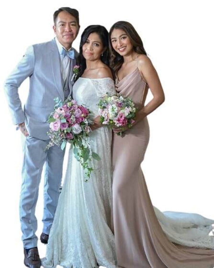 Nadine Lustre Parents, Who Is Nadine Lustre? Height, Weight, Boyfriend,Net Worth