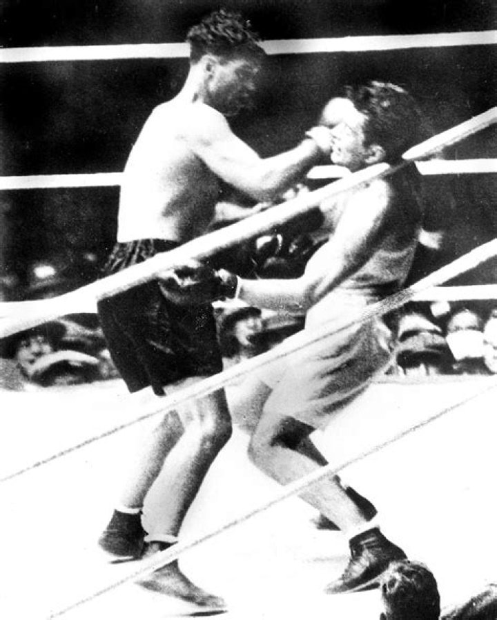 Navy hero, lumberjack and boxing legend Gene Tunney still holds record for heavyweight undefeated streak in a life more colourful than even Fury or Wilder – The Sun