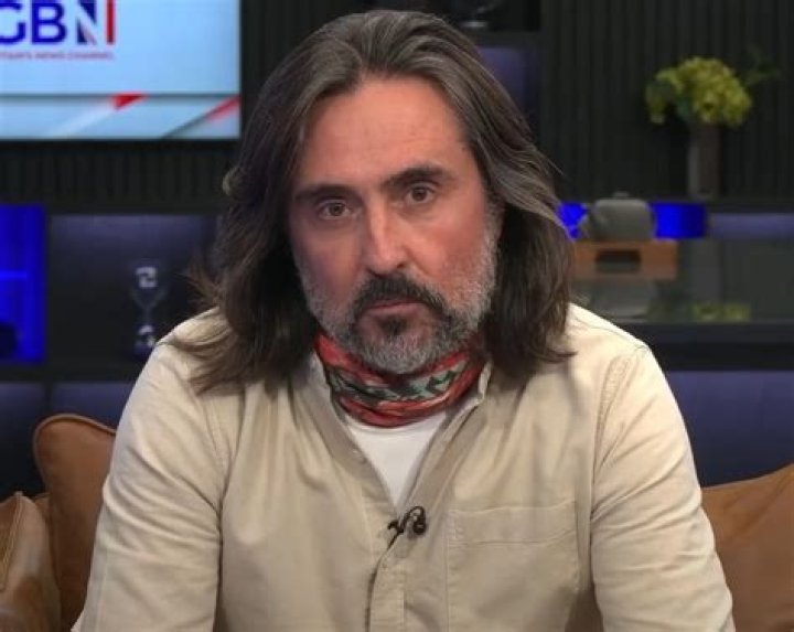 Neil Oliver: Illness And Health Updates, Bio, Career, Wife, Children And Net Worth (2023)