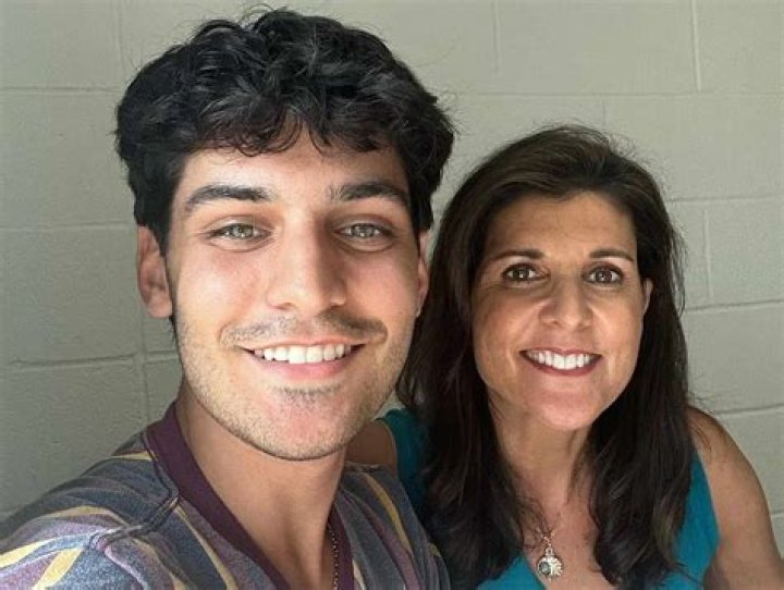 Nikki Haley Wiki, Biography, Age, Parents, Husband, Height, Career, Net Worth, Nationality