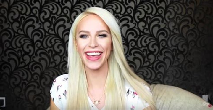 Nine Transgender Beauty Vloggers You Need In Your Life