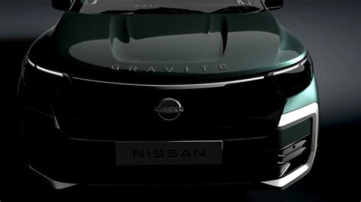 Nissan launch stylish new LEAF Black edition for UK market