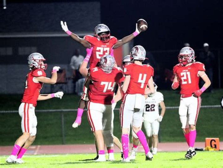 North Scott Lancers win 63-53