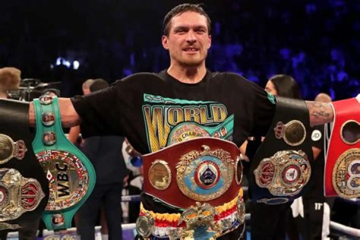 Oleksandr Usyk Net Worth 2023, Career, Girlfriend, Brand Endorsement, Charity and Cars