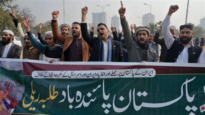 Pakistani retaliatory strikes in Iran kill at least 9, raising tensions along border