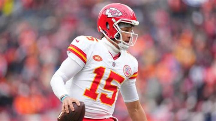 Patrick Mahomes Redefines NFL Greatness, Outshining Tom Brady with Record-Breaking Stats