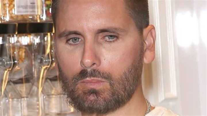 Penelope calls out Scott Disick for dating younger women; fans call him ‘disgusting’