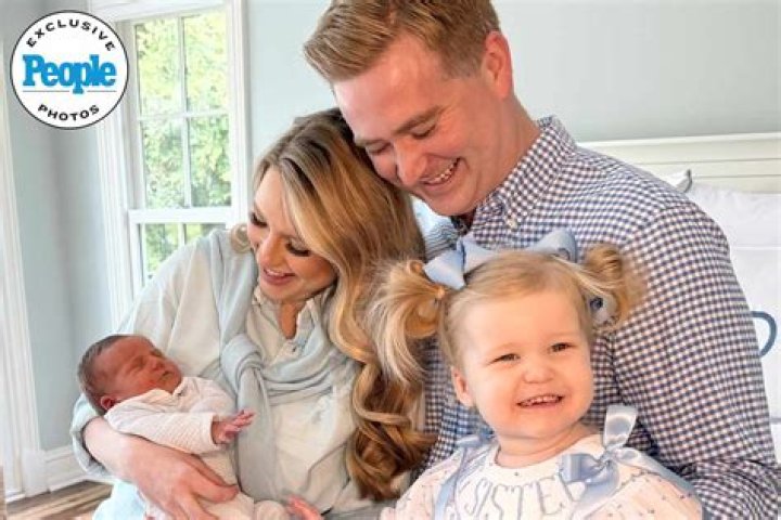 Peter Doocy (FOX News) Bio, Wiki, Age, Wife, Baby, Parents, Salary