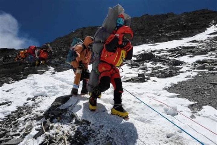 Photos Of The Everest Disaster Show The Horrifying Events That Inspired 'Everest' — PHOTOS