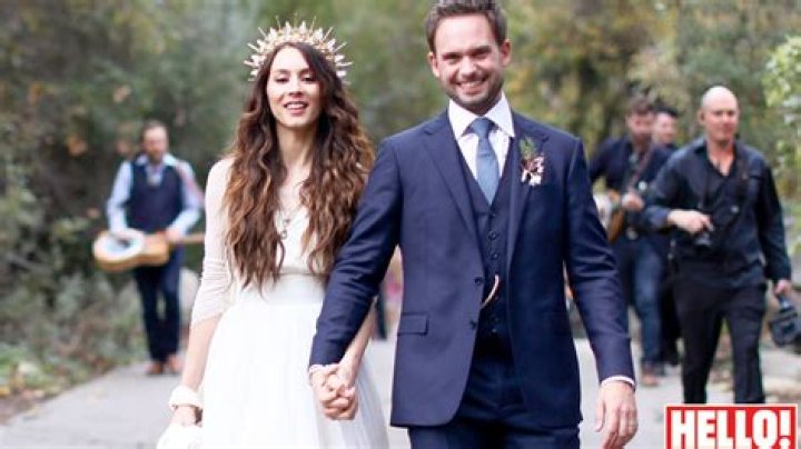 Photos Of Troian Bellisario's Wedding Show How Close She Is With Her 'Pretty Little Liars' Co-Stars