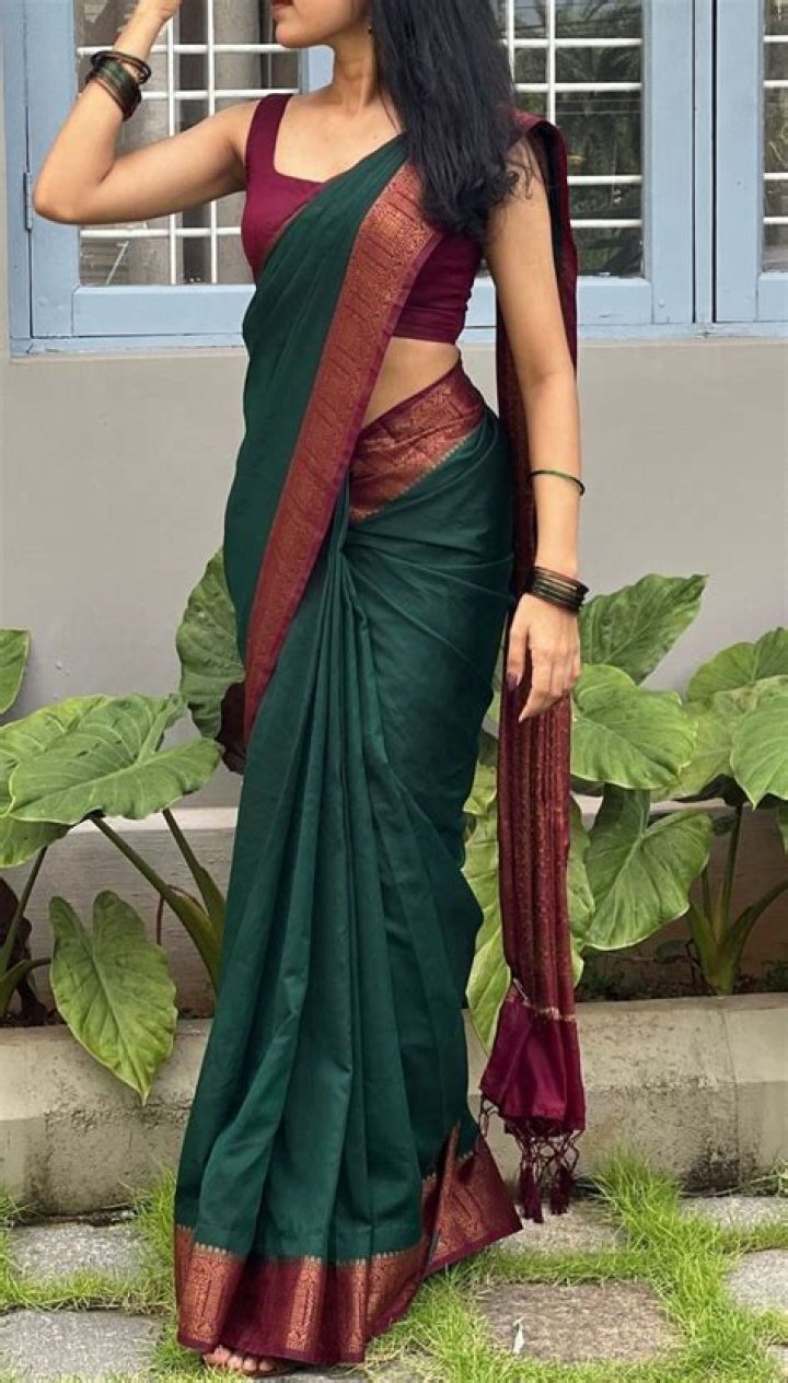 PICS: Bigg Boss 10’s Antara Biswas aka Monalisa stuns in elegant red and green saree