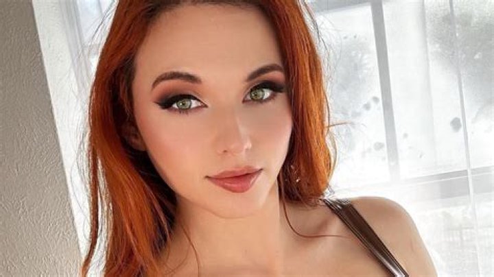 Popular Streamer Amouranth Reveals Crazy Amount She Makes From Sleep Streams on Twitch