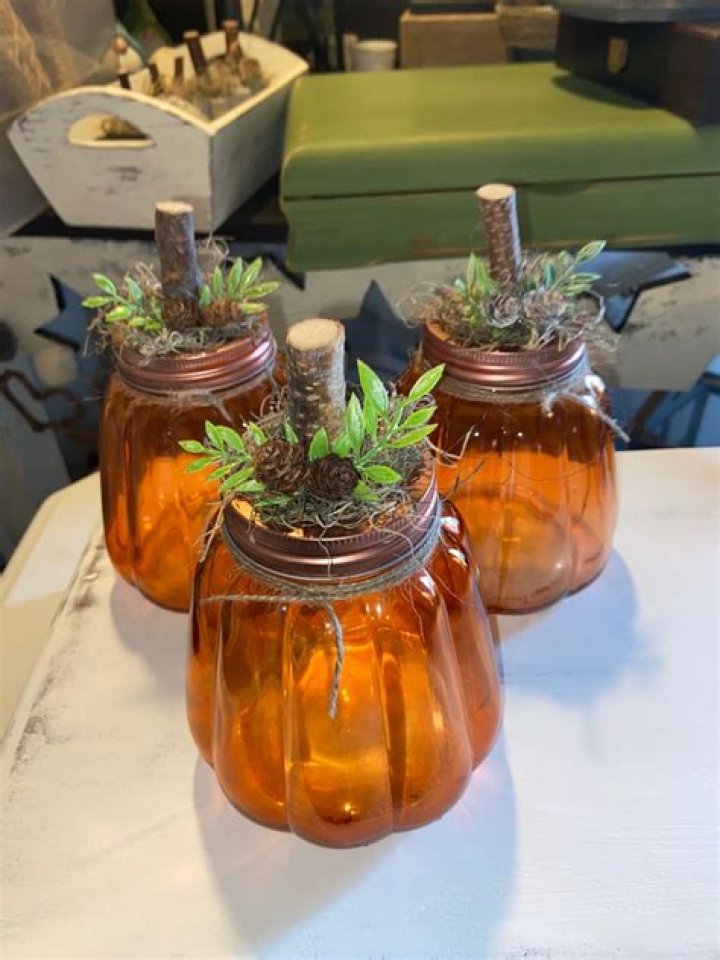Poundland is selling light-up glass pumpkins and people are snapping them up for Halloween