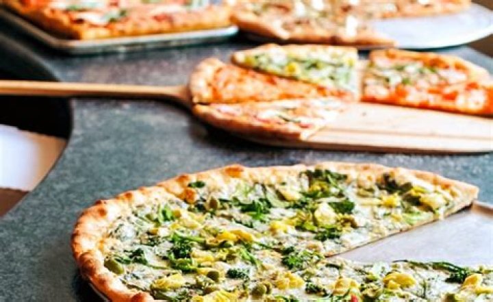 QC pizza parlors prepare for Hawkeye football