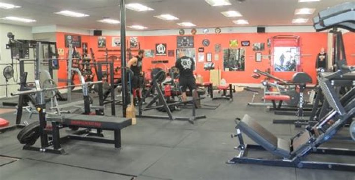 Quad City Strongman dedicates newly established scholarship to long time strength coach