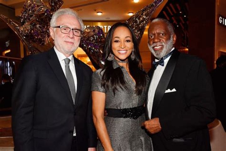 Raymond A Huger Net Worth 2024