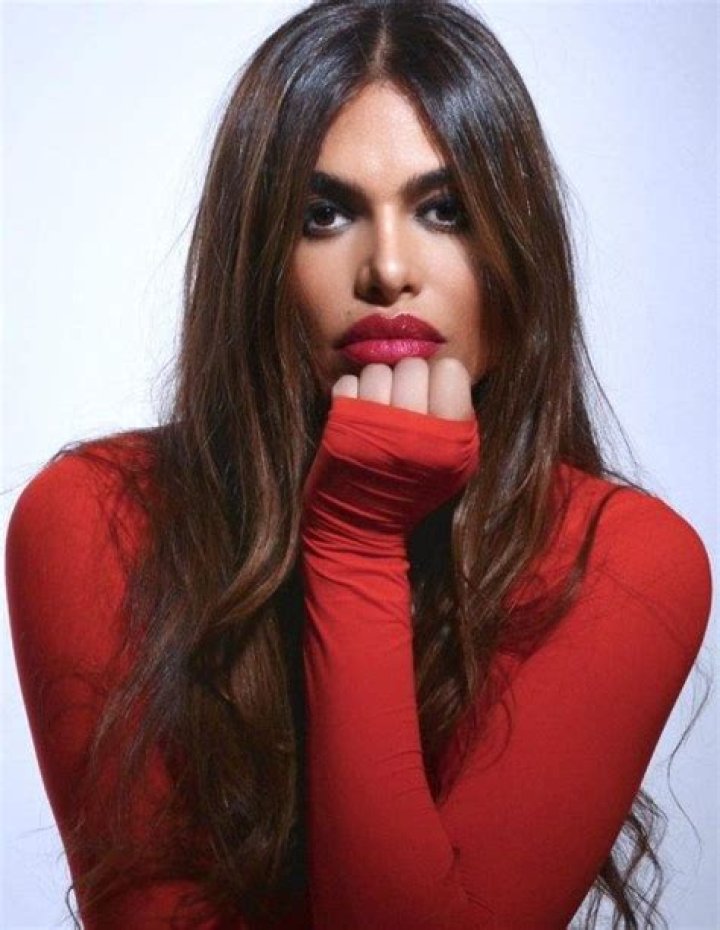 Rayna Tharani (Actress) Wiki, Biography, Age, Boyfriend, Family, Facts, and Many More