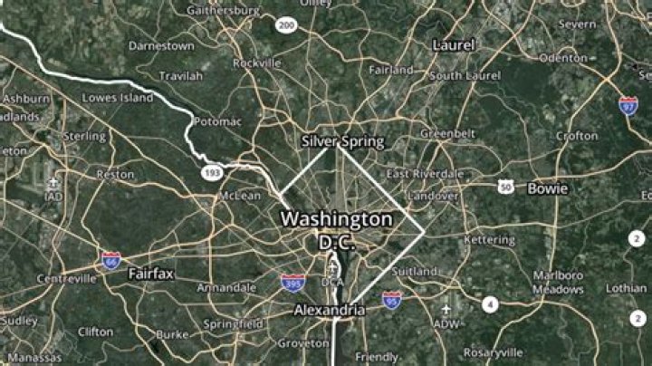 Real estate company CoStar bolts Washington, D.C., for Virginia