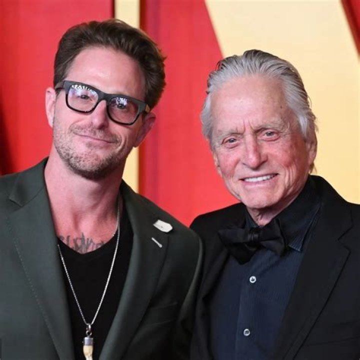 
Richard Douglas
Net Worth
