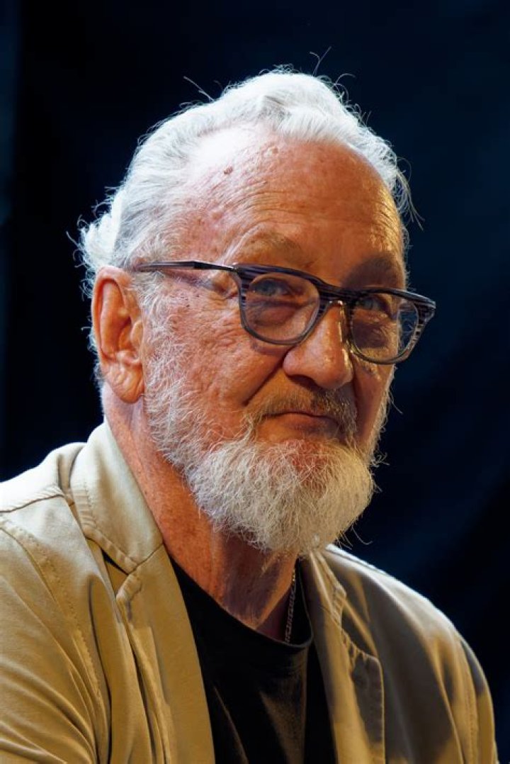 
Robert A Reitz
Net Worth
