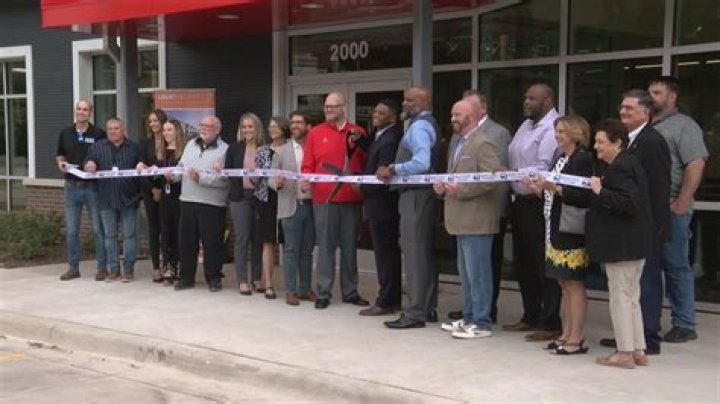 Rock Island-Milan School District unveils new administrative center
