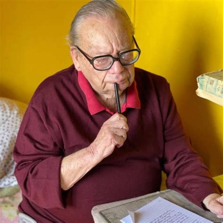 Ruskin Bond Biography, Wife, Books, Age, Net Worth, Family, Alive