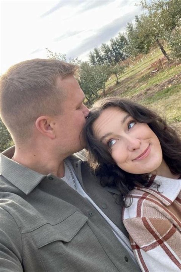 Ryan Wright Girlfriend Ashley Franza: Engaged And Wedding Plan