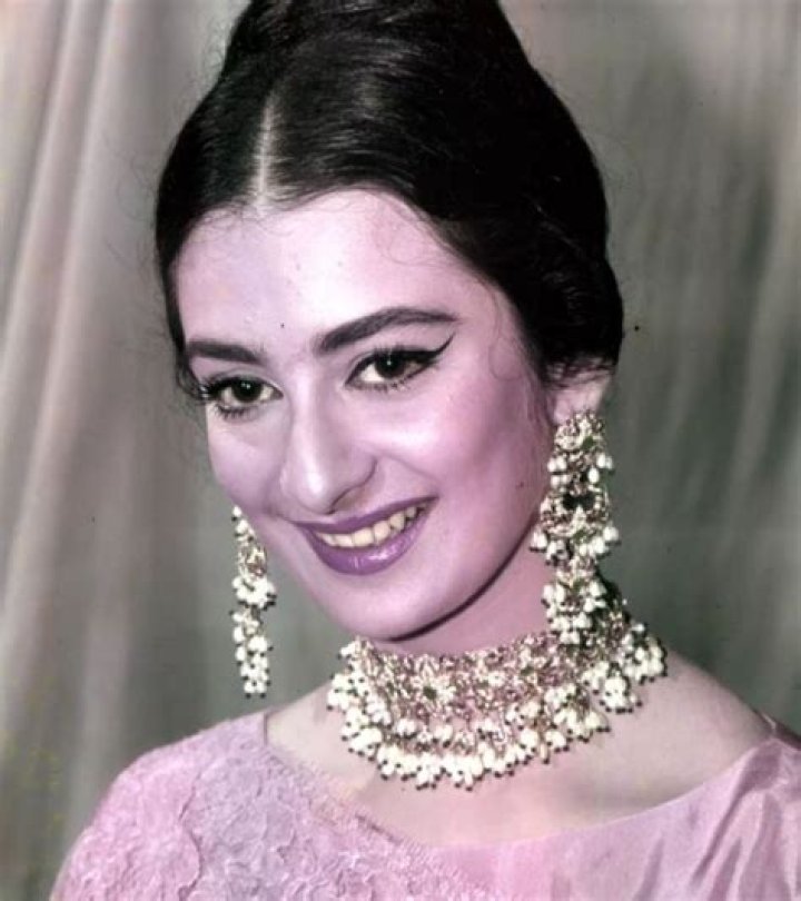 Saira Banu (Dilip Kumar’s wife) Height, Age, Boyfriend, Husband, Children, Family, Biography & More